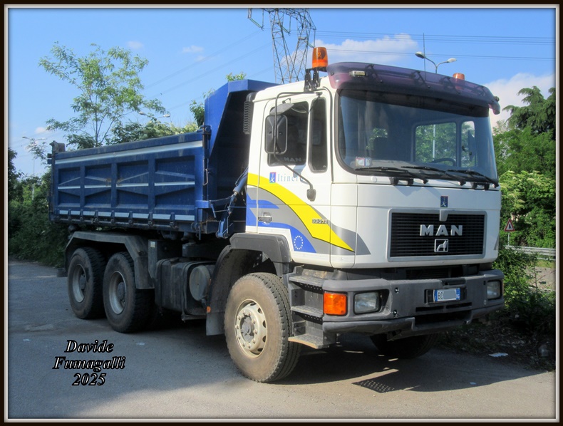 MAN F90 33-372 Itinera 001.jpg
