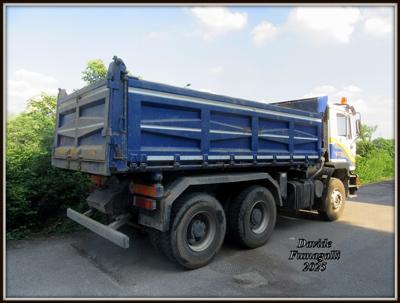MAN F90 33-372 Itinera 002.jpg