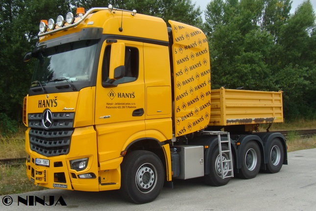 MB_Arocs_4163_8x4_NT_TP_01.jpg
