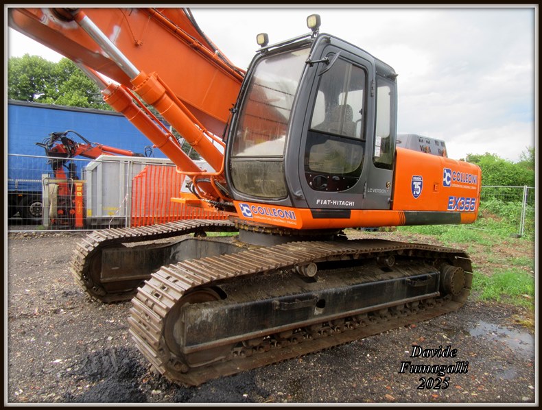 Fiat Hitachi EX355 Colleoni (4).jpg