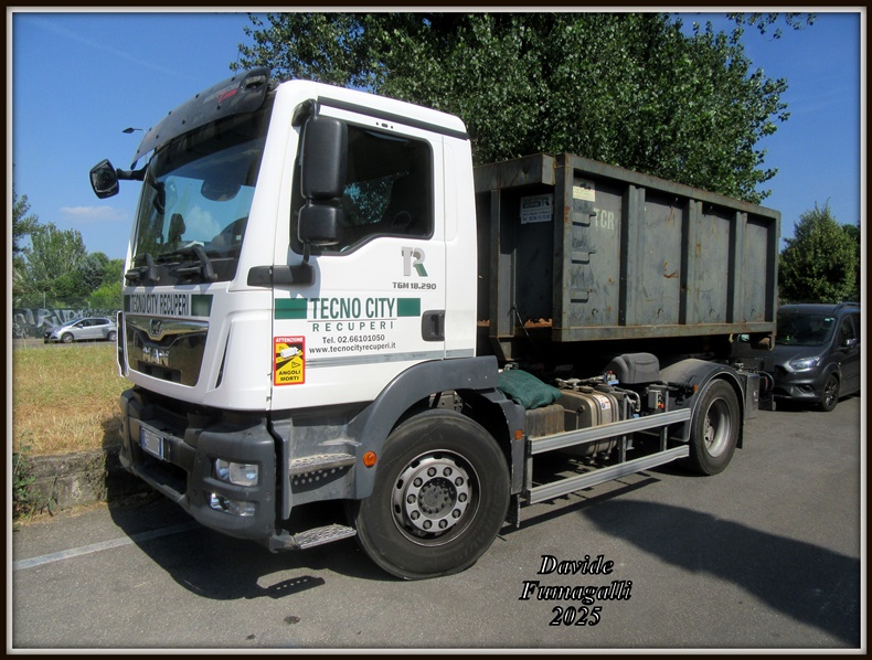 MAN TG-M 18.290 TCR 005.jpg