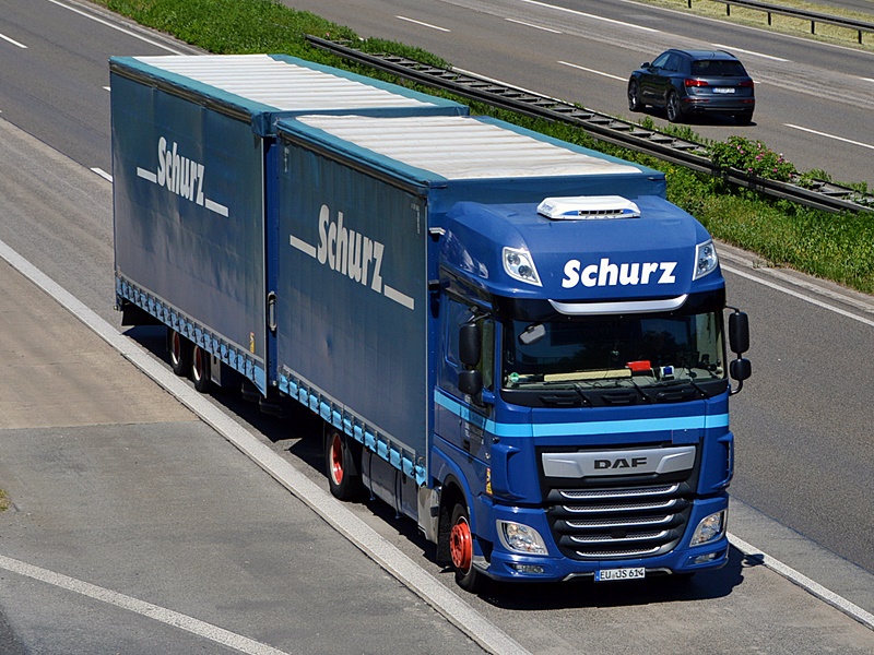 Schurz, EU-JS 614 0161.jpg