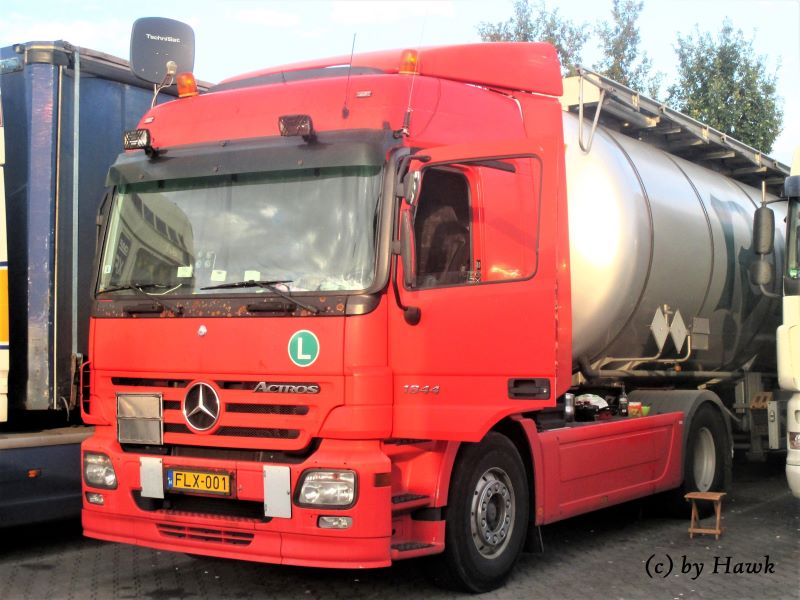MB Actros 1844 (H) (5)x.jpg
