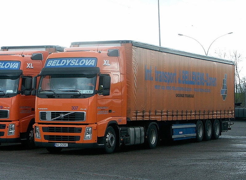 Bellenkens Volvo FH12 GLobeXL neu PPSZ 2x LUX 03.2007 web Tim b.jpg