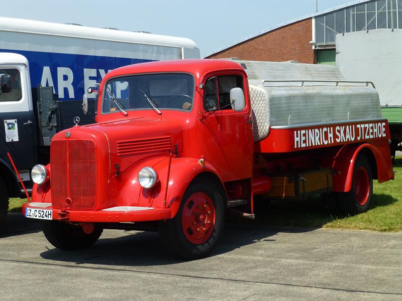 MB Hauber Tankwagen Rot 1 (Copy).jpg