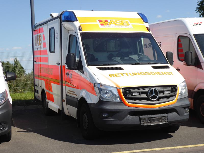MB Sprinter MK2 FL Rettungswagen ASB 5 (Copy).jpg