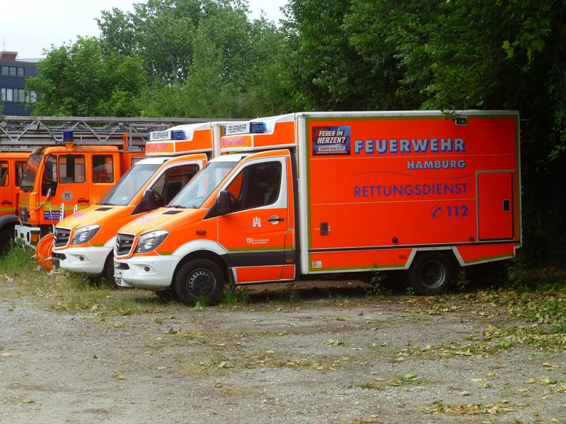 MB Sprinter MK2 FL Rettungwagen Feuerwehr Hamburg 2 (Copy).jpg