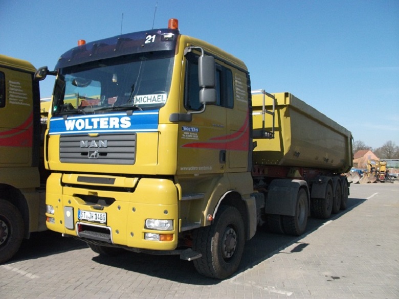DSCF1001.jpg