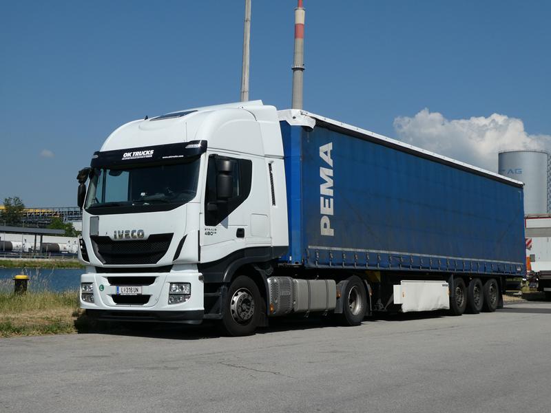 Iveco Stralis Hi-Way 480 Linz 6 (Copy).jpg