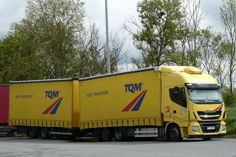 Iveco Stralis Hi-Way 460 TQM Transport 1 (Copy).jpg