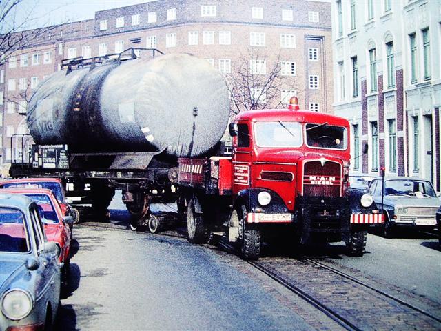 13. MAN 620 L in der Zustellung Metallisator Stahltwiete - Kopie.jpg