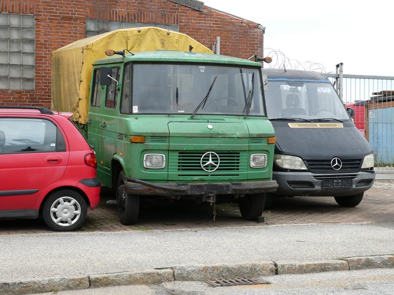 MB 407D D-Dorfer Doka Grün-Gelb 1 (Copy).jpg