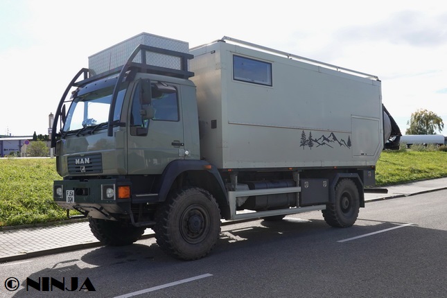 MAN_LE_18.280_4x4_Caravan_02.jpg