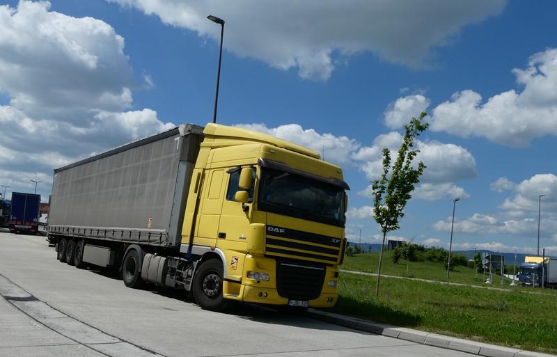 DAF XF 105.460 SZM Gelb Litauen 10 (Copy).jpg