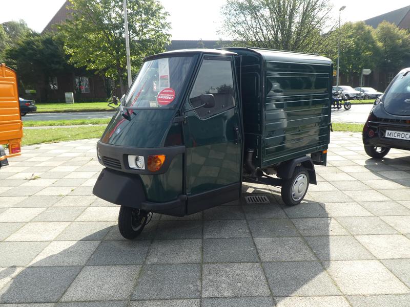 Paggio Ape 50 Grün 1 (Copy).jpg