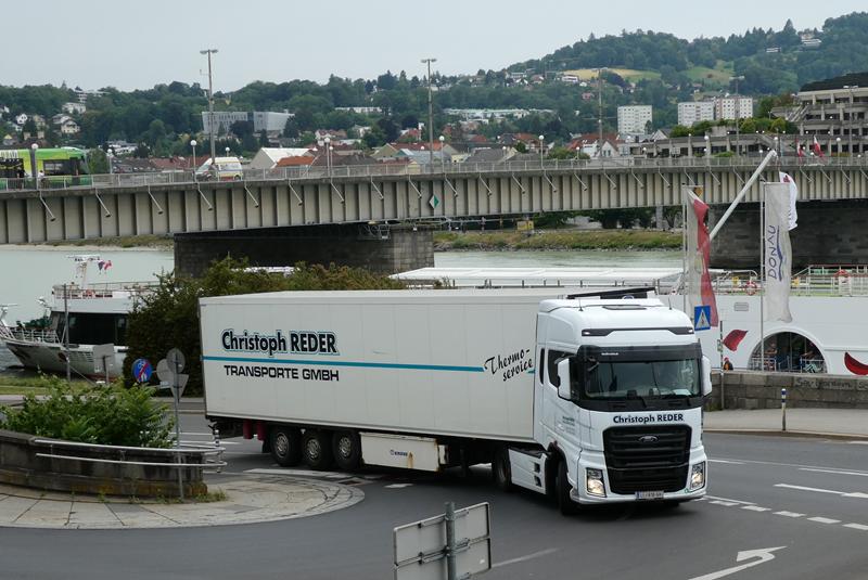 Ford F-Max 500 Christoph Reder Transporte 1 (Copy).jpg