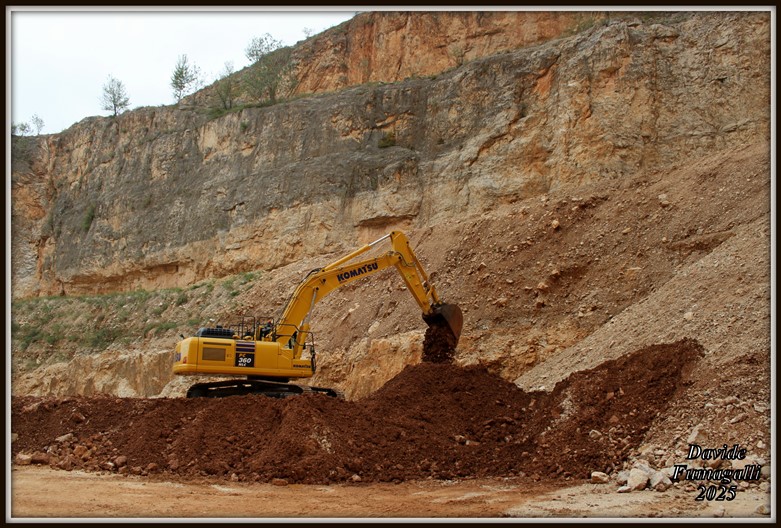Komatsu 360 (8).jpg