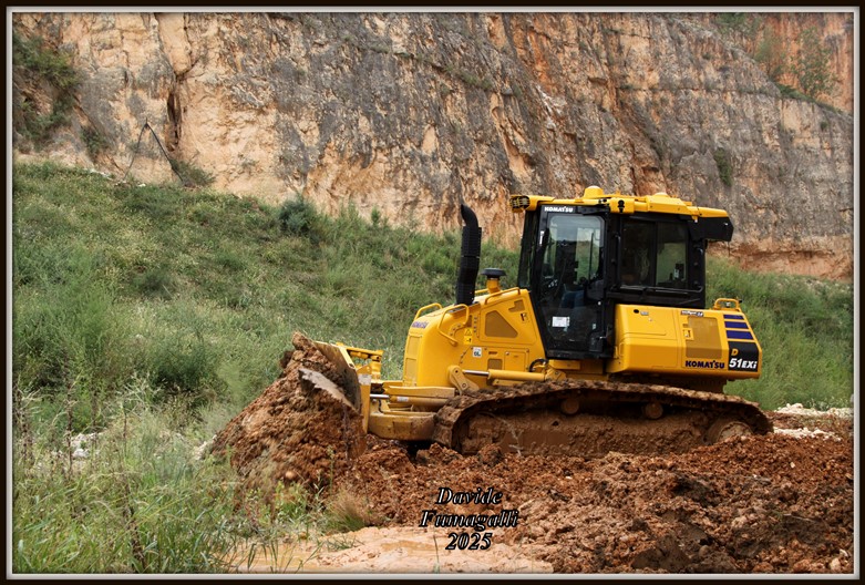 komatsu D51EXi (8).jpg