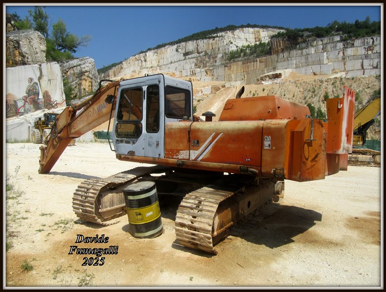 Fiat Hitachi 270 (2).jpg
