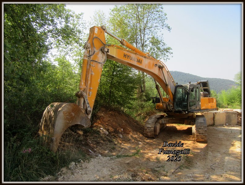 Hyundai 500-7A (1).jpg