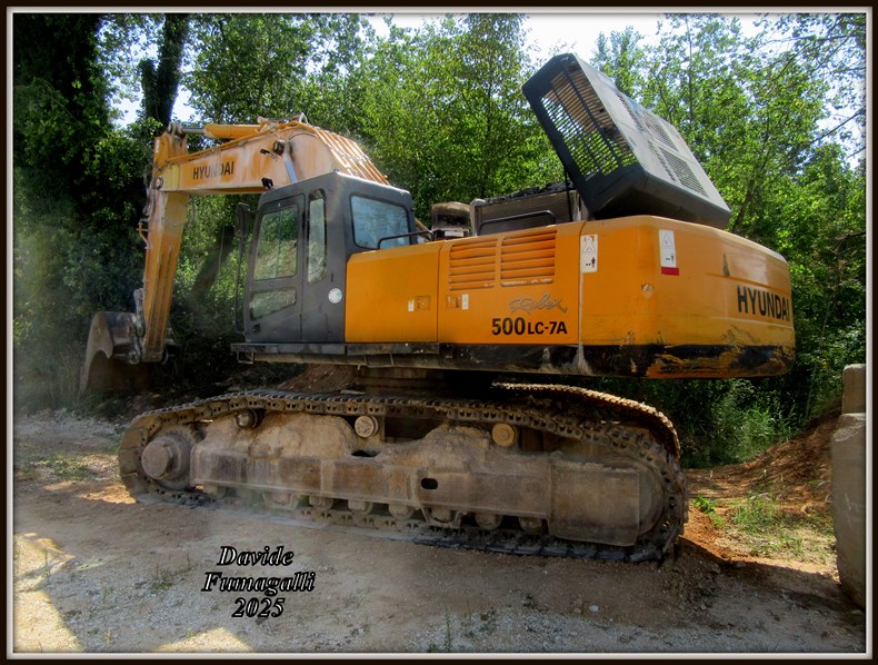 Hyundai 500-7A (3).jpg