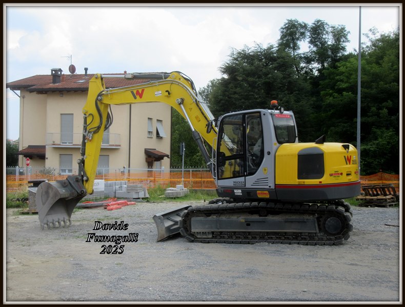 Wacker Neuson ET145 Bartolomeo 004.jpg