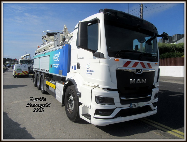 MAN TG-S 35.520 Irish Water 001.jpg