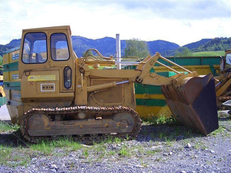 CAT 931B.4.jpg