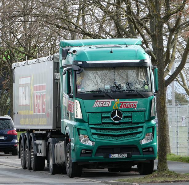 MB Actros 1845 MP4 Inglot Trans 1 (Copy).jpg