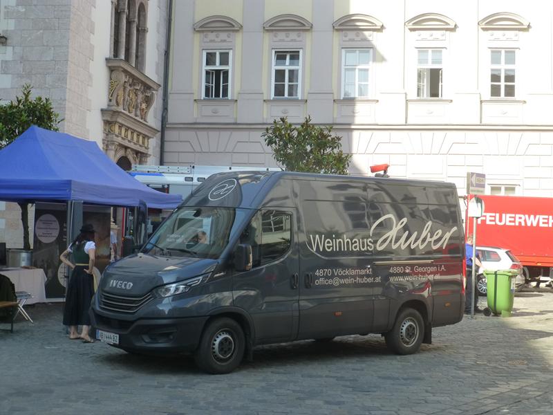 Iveco Daily 35-180 Weinhaus Huber 1 (Copy).jpg