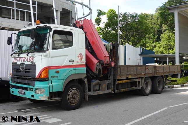 Hino_700_FS_2841_6x4_V_HR_Fassi_SGP_15.jpg