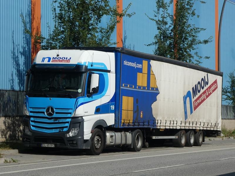 MB Actros 1842 MP4 Moij 8 (Copy).jpg