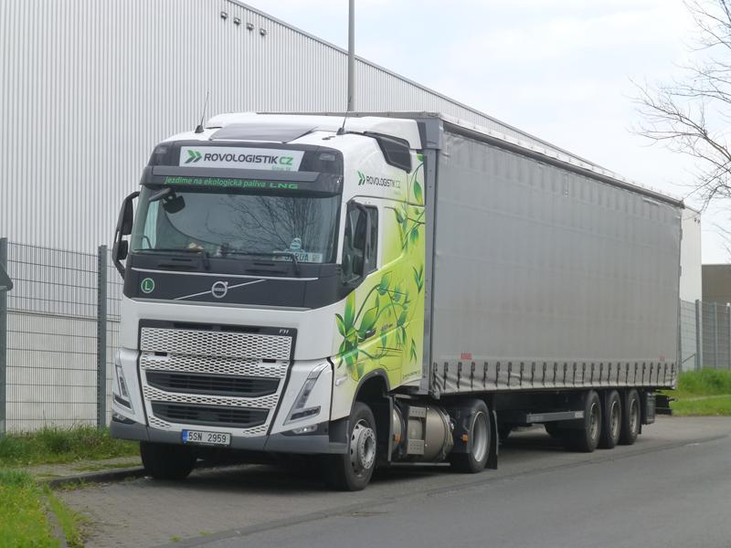 New Volvo FH 460 LNG Rovologistik CZ 8 (Copy).jpg