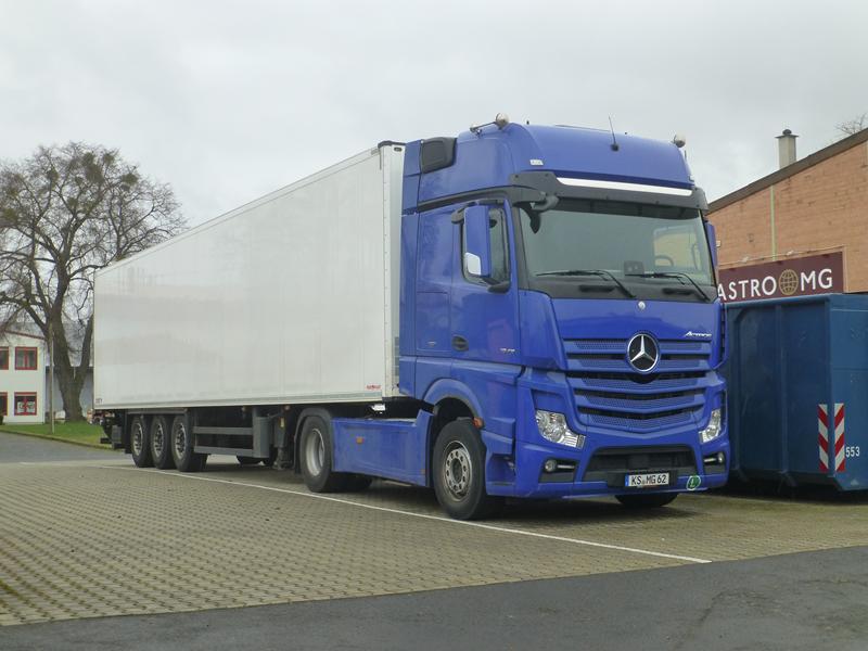 MB Actros 1848 MP4 SZM Blau 14 (Copy).jpg