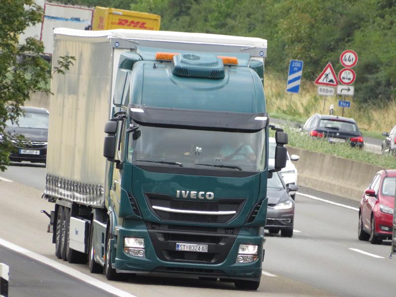 Iveco Stralis Hi-Way 480 Kroatien 4 (Copy).jpg