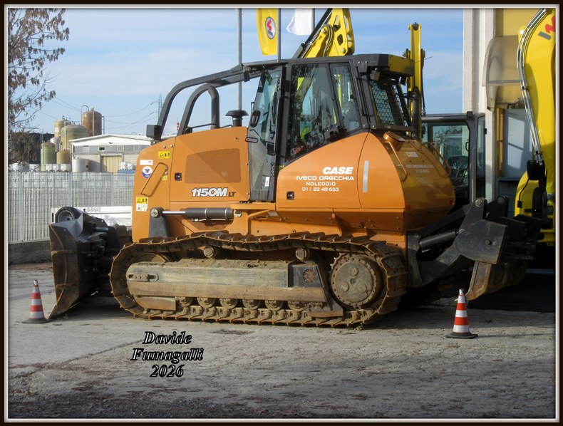 Case 1150M LT 002.jpg