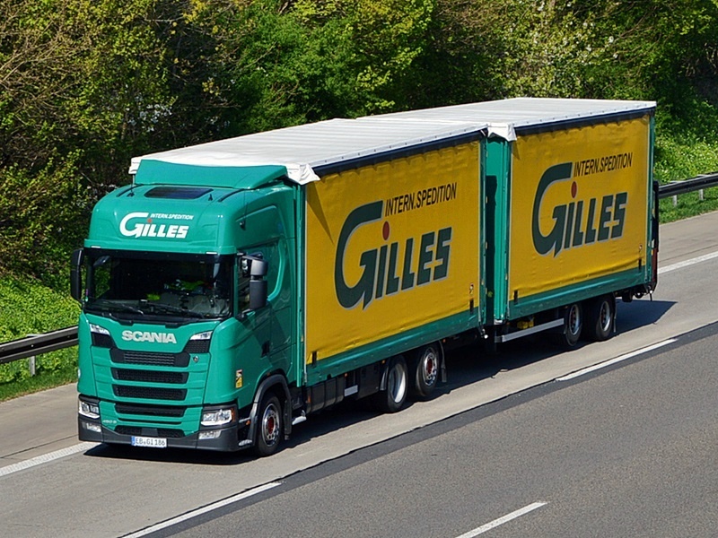 GILLES, EB-GI 186 0053.jpg