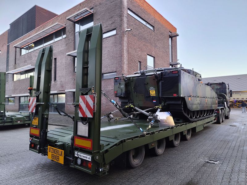 Millit&auml;r NL 0013.jpg