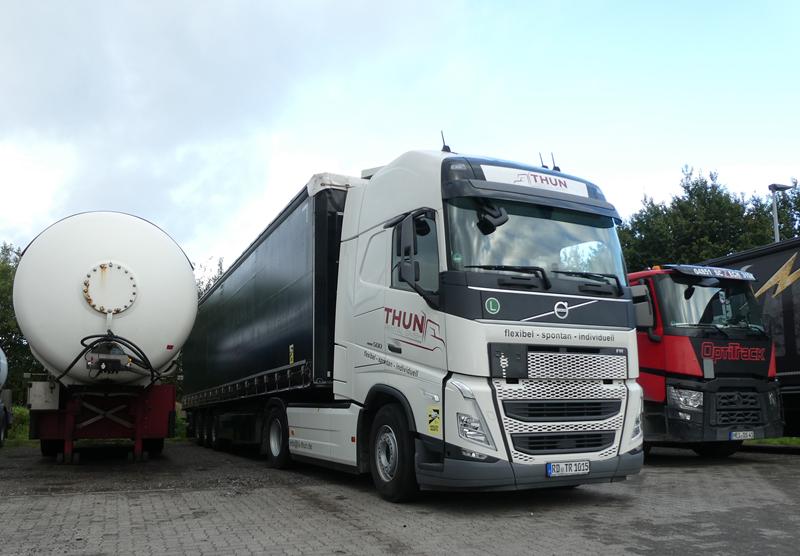 New Volvo FH 500 Thun Rental GmbH 1 (Copy).jpg
