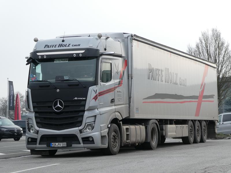 New MB Actros 1853 MP5 Pfaffe Holz 12 (Copy).jpg