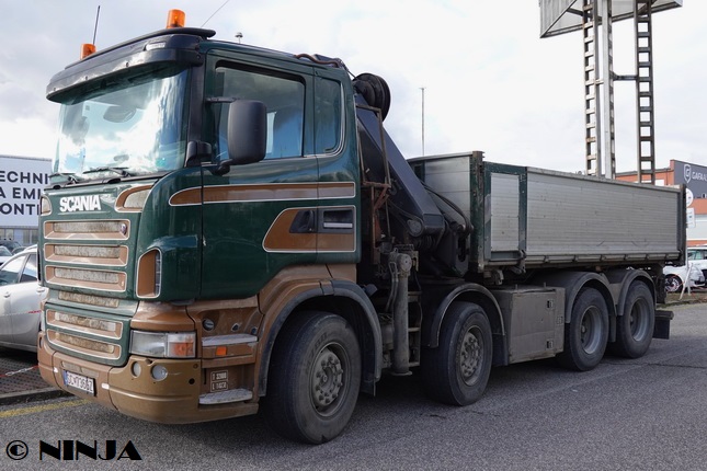 Scania_R480_8x4_S3_HR_Hiab_02.jpg