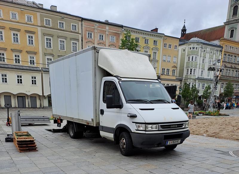 Iveco Daily 32S11 MK2 Koffer &Ouml;sterreich Weiss 1 (Copy).jpg