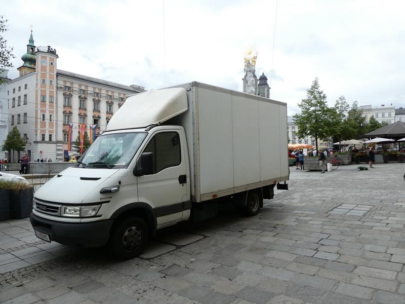 Iveco Daily 32S11 MK2 Koffer &Ouml;sterreich Weiss 2 (Copy).jpg