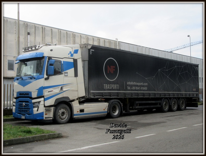Renault T480.18 NF Trasporti.jpg
