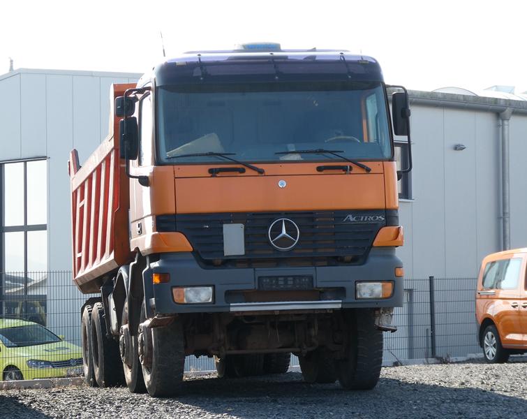 MB Actros 4143 MP1 Kipper Orange 20 (Copy).jpg