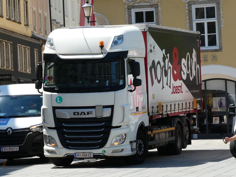 DAF XF 460 WebEye 1 (Copy).jpg