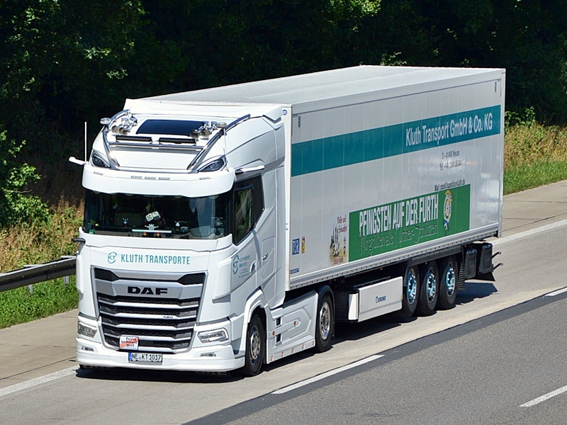 KLUTH, NE-KT 1017 0061.jpg