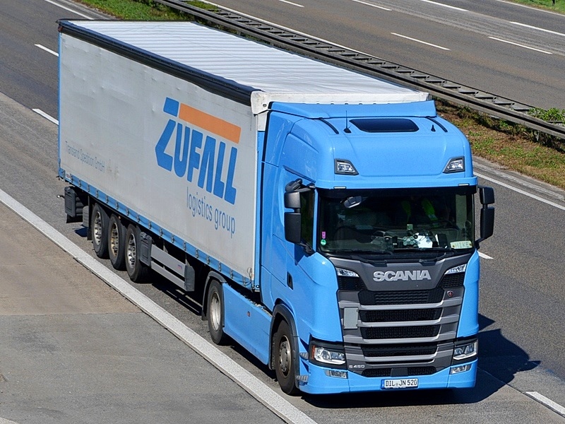 ZUFALL, DIL-JN 520 0312.jpg