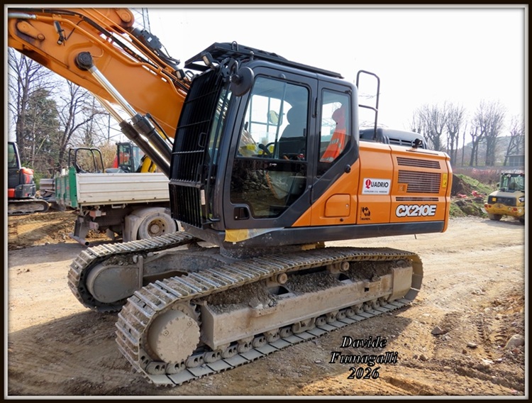 Case CX210E Quadrio 003.jpg