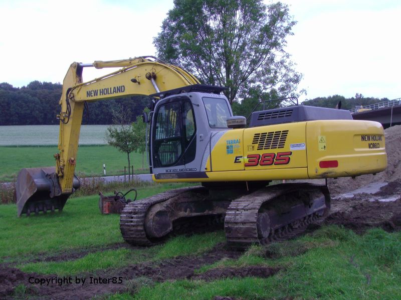 E 385 1.jpg